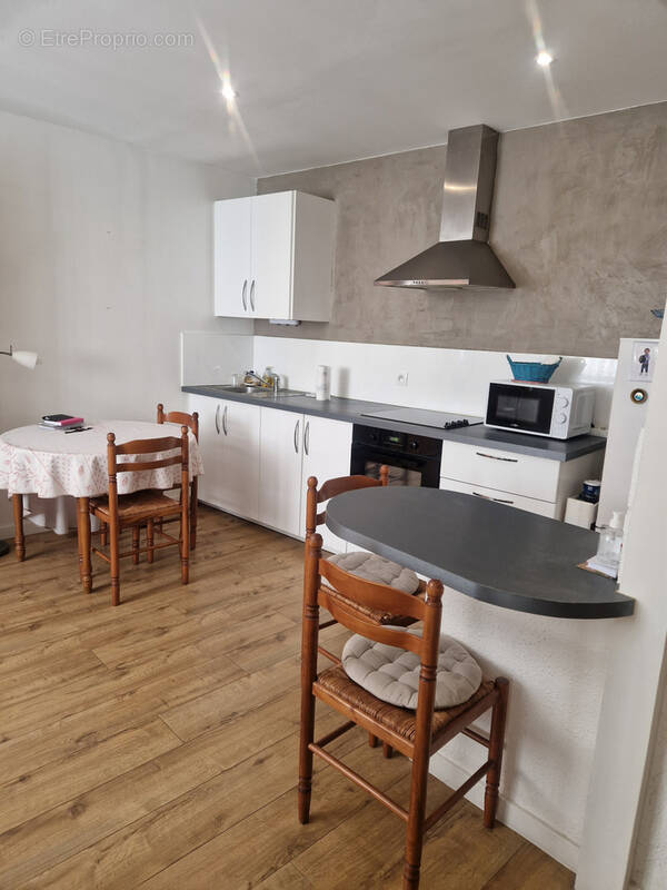 Appartement à MAUGUIO