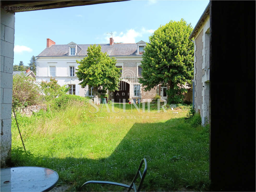 Maison à THESEE