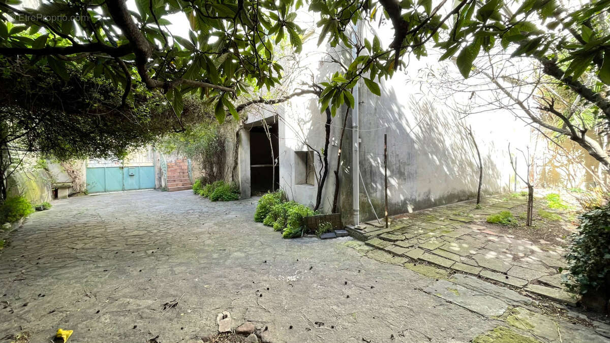 Maison à UZES