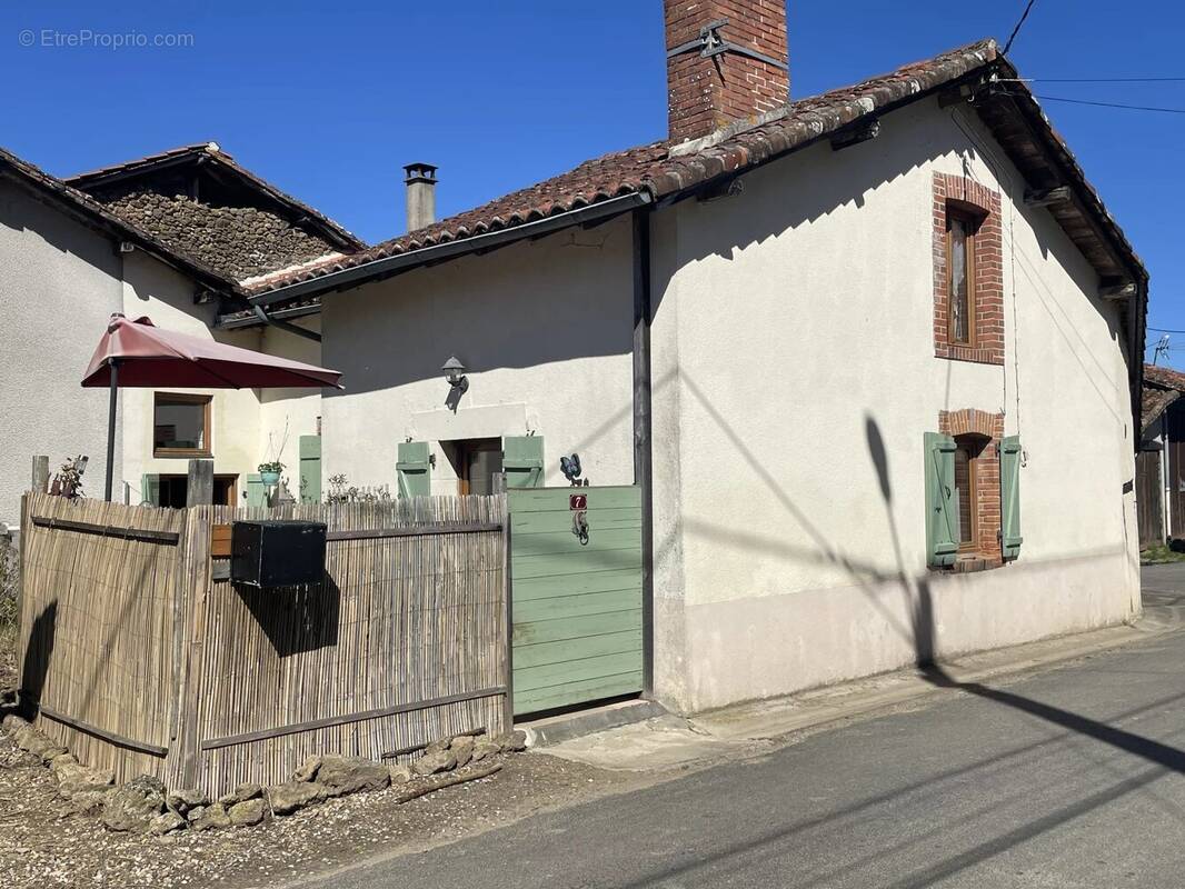 Maison à CHASSENON