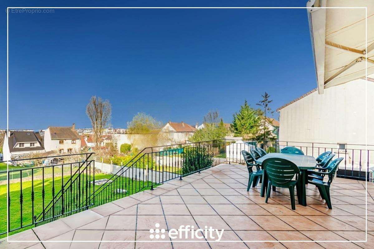 Maison à CHAMPIGNY-SUR-MARNE