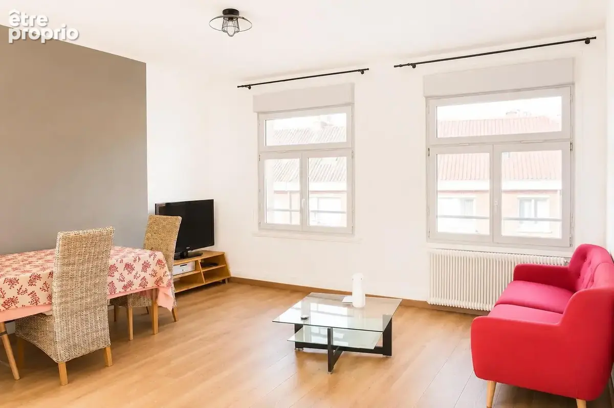 SPECIAL INVESTISSEUR !! Dunkerque centre: Appartement 75 m2 deux chambres . - photo 6