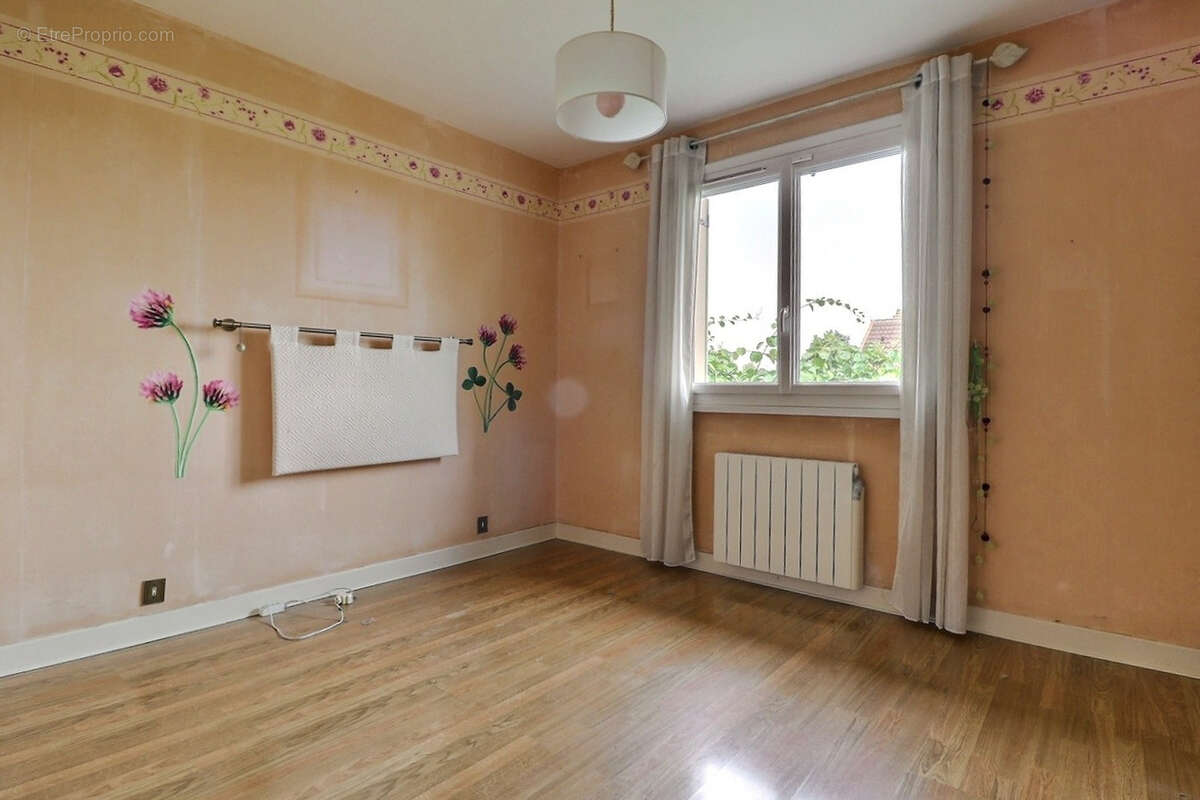 MELLECEY, côte chalonnaise, maison sur sous-sol avec terrain - photo 6