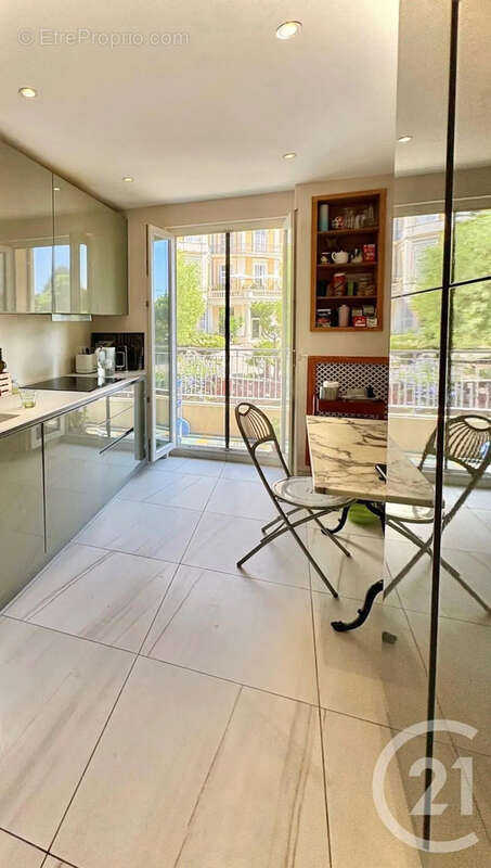 Appartement 73 m² à Menton  - photo 4