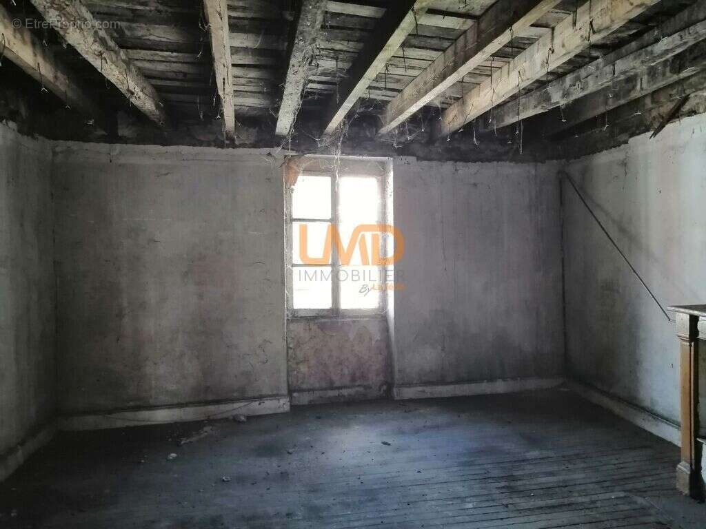 Decazeville : Immeuble à rénover - photo 10