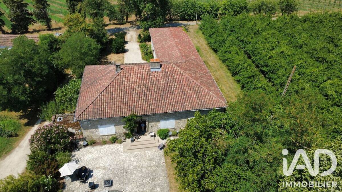 Photo 1 - Maison à MADAILLAN