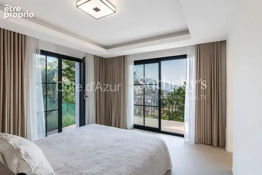 Roquebrune-Cap-Martin, villa contemporaine rénovée avec piscine à proximité de Monaco - photo 13