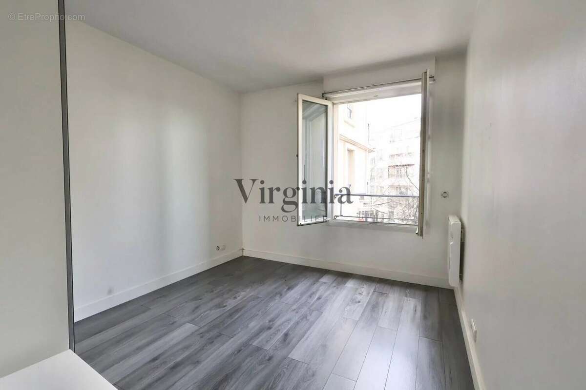 Appartement à CHARENTON-LE-PONT