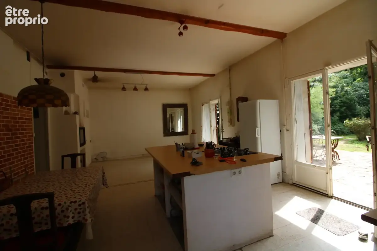 Maison de caractere d'un volume 333 m2  + dependance 86 m2. - photo 25