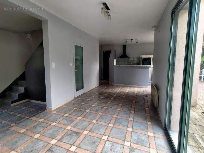 Maison à MOUSSEAUX-SUR-SEINE