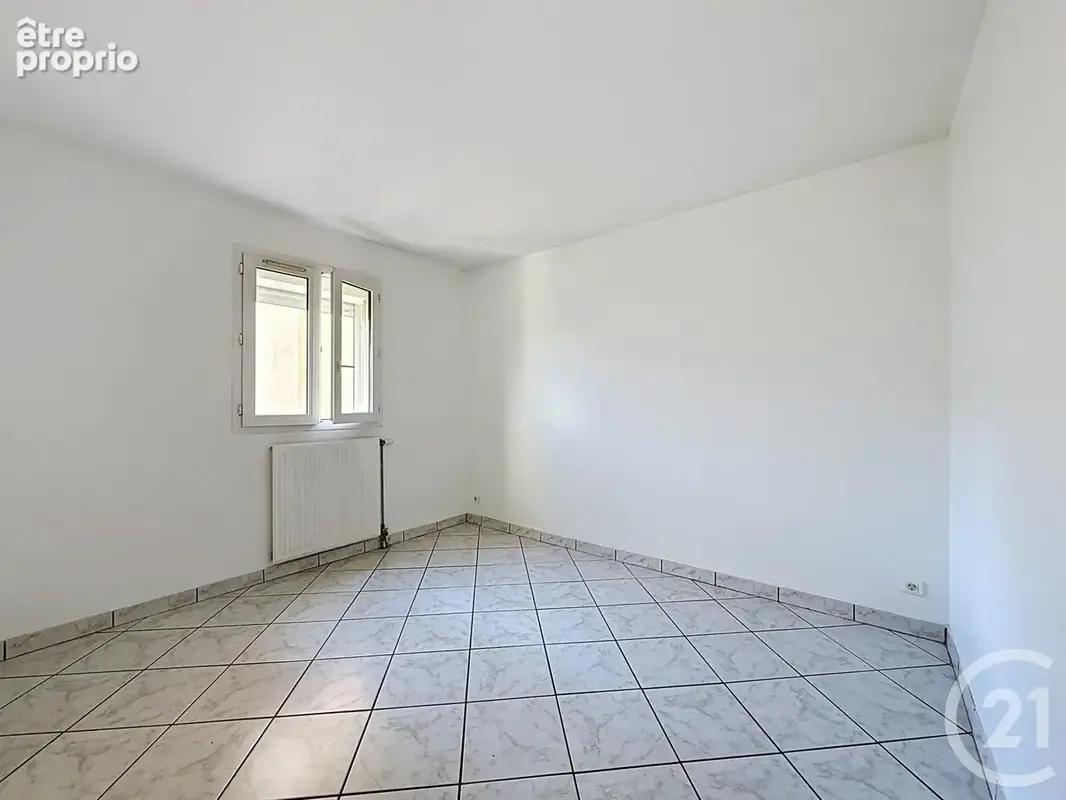 Appartement 4 pièces 74 m² à vendre à Chartres (28000) - photo 8
