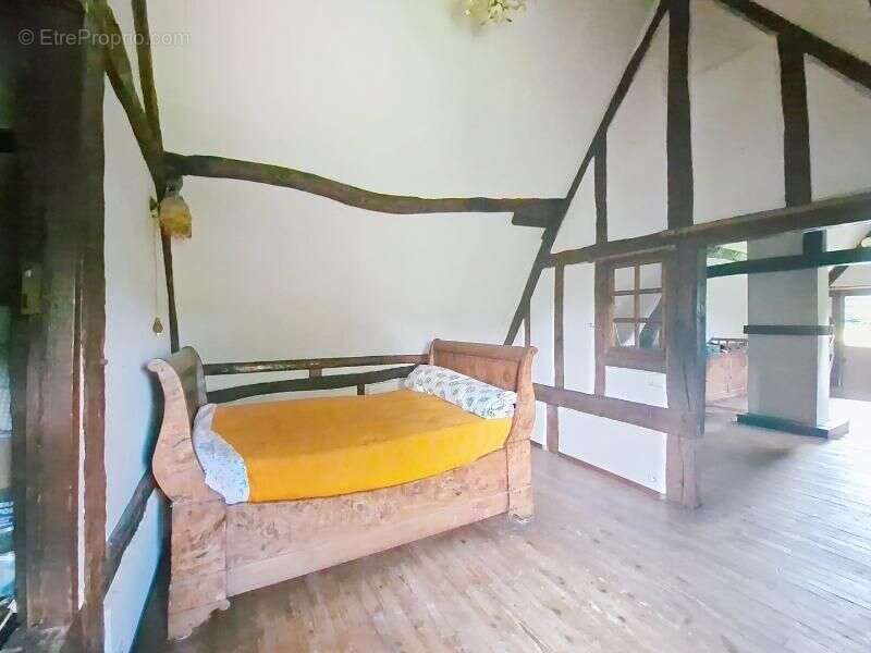 58776034e.jpg - Maison à ETREPAGNY