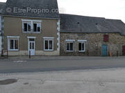 Maison à COMMER