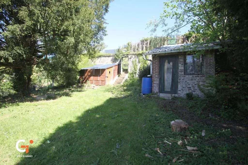 Maison 9 pièces avec jardin et garage - photo 18