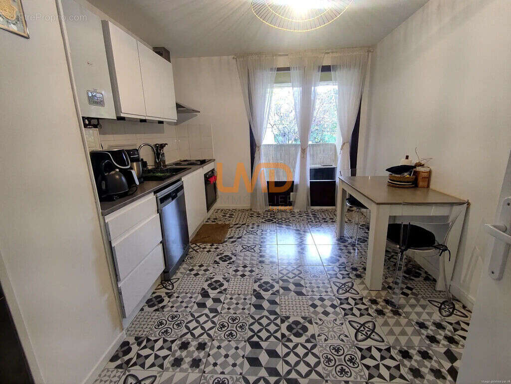 Appartement à MARSEILLE-9E