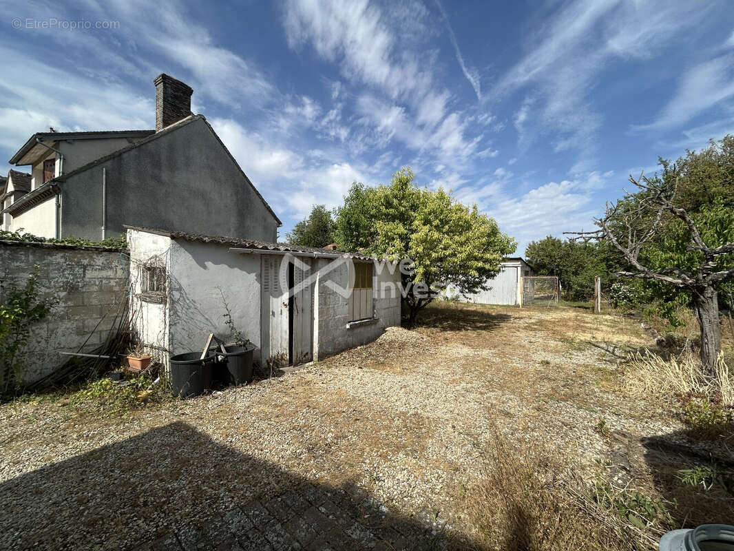 Maison 69 m² à Fontaine-Fourches  - photo 8