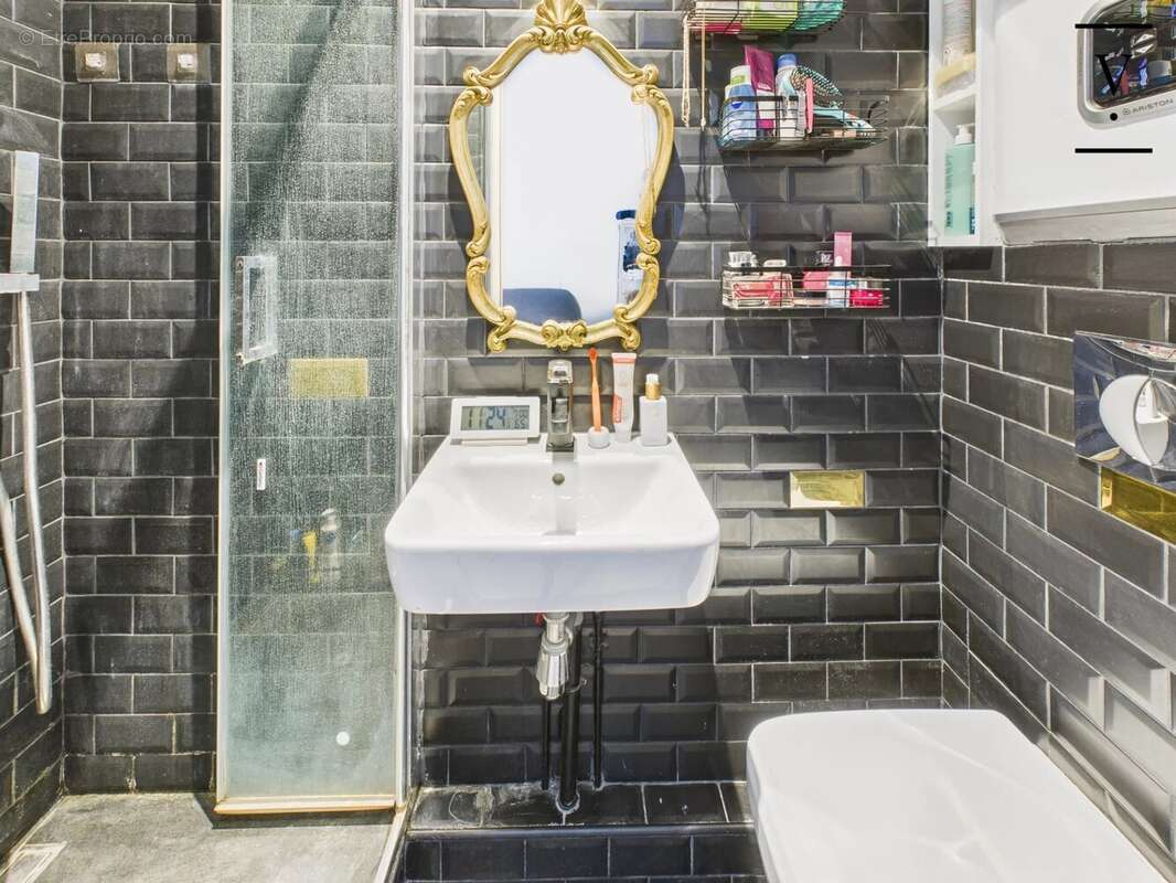 Appartement à PARIS-7E