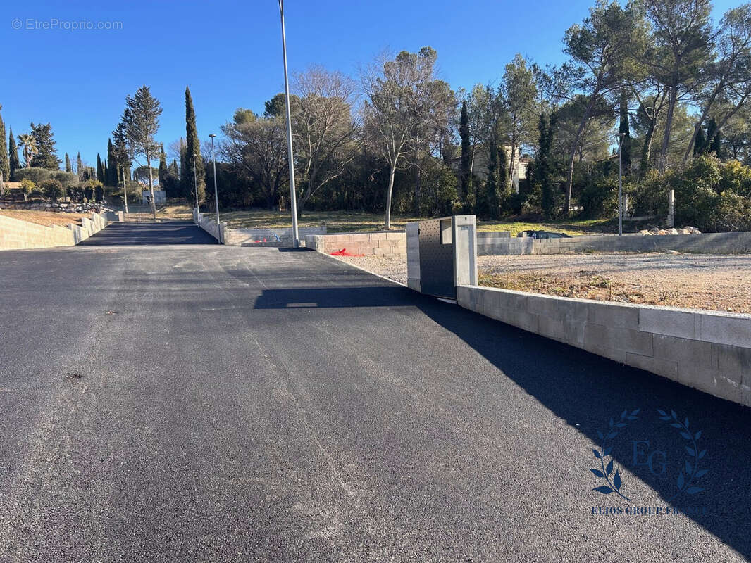 Terrain à MONTFERRIER-SUR-LEZ