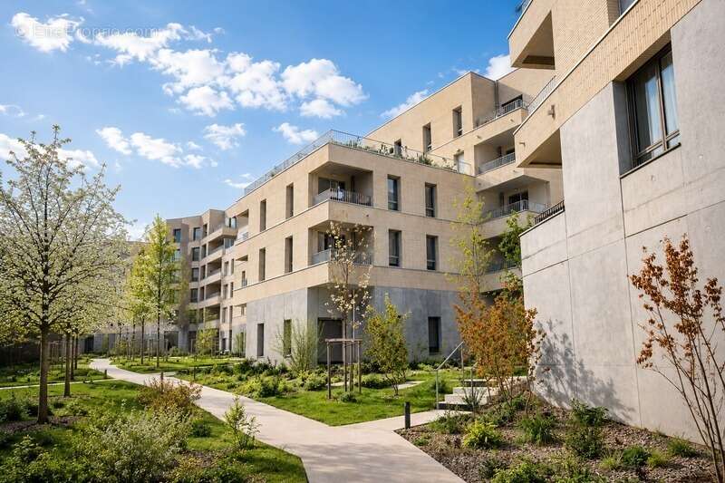 Exclusivité – T3 lumineux avec loggia et double parking à deux pas de Nantes - photo 6