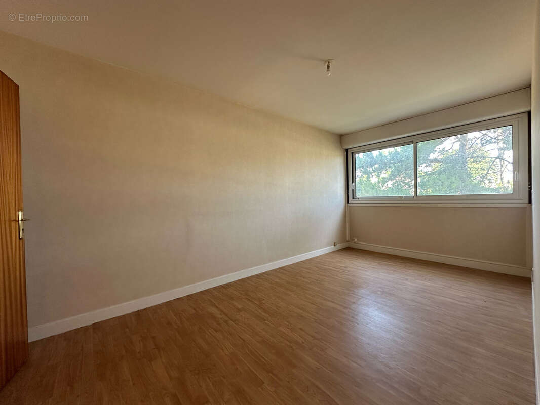 Appartement à TINQUEUX