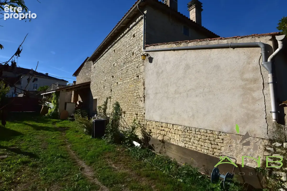 Maison 5 pièces 142 m² à vendre à La Chapelle (16140) - photo 5