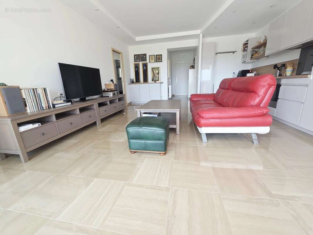 Appartement à VILLENEUVE-LOUBET