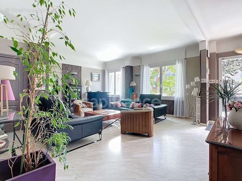 Maison à ASNIERES-SUR-SEINE