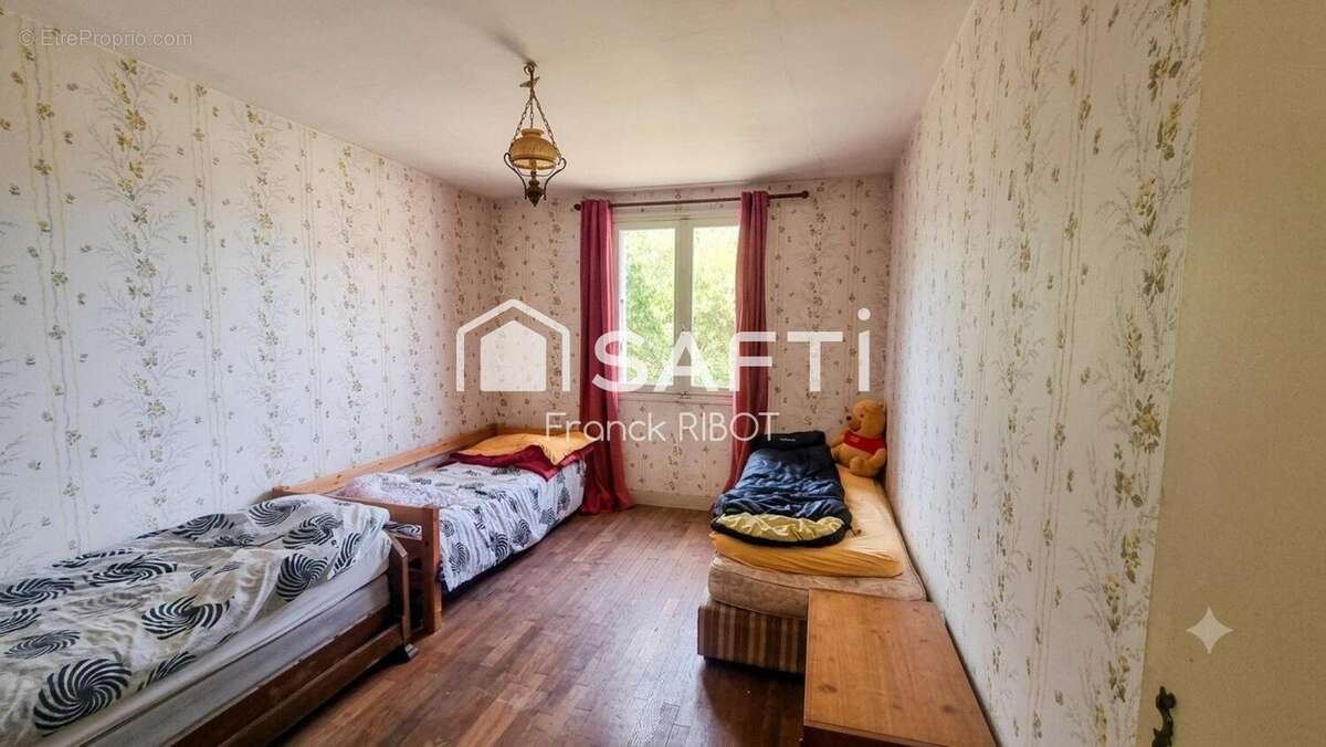 Maison 171 m² à Montberthault  - photo 8