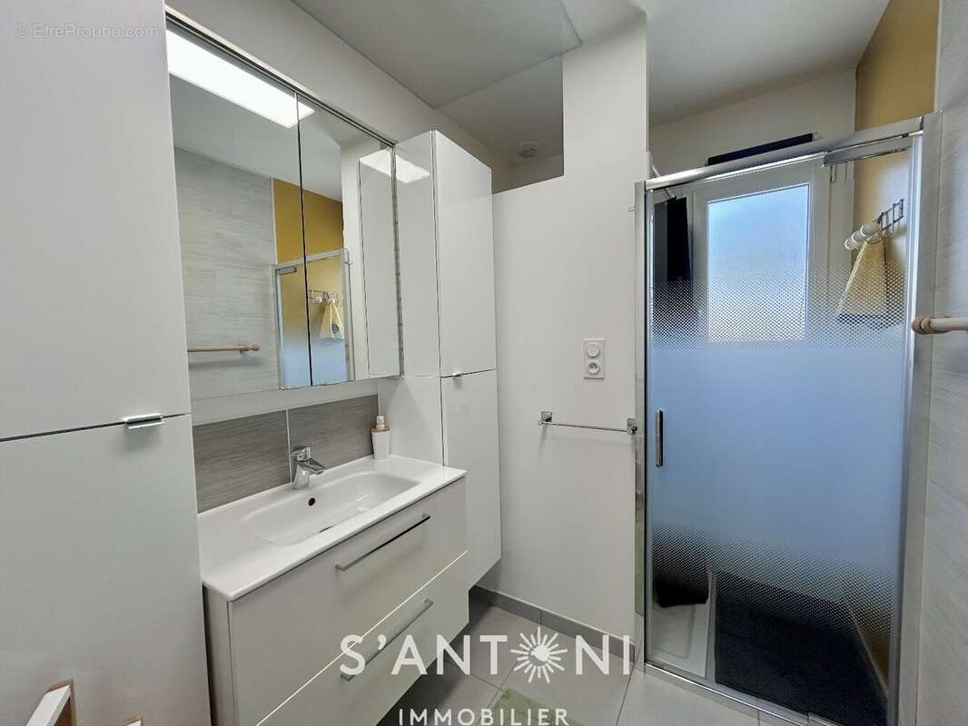 Maison à ESPONDEILHAN