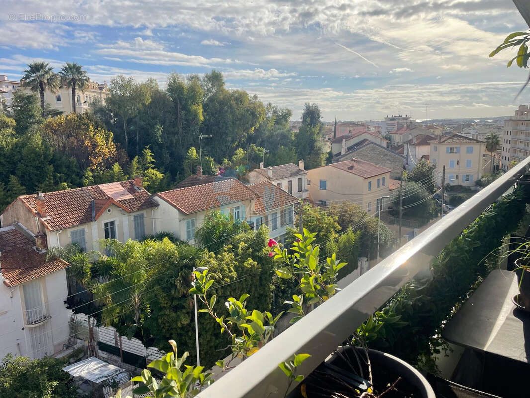 Appartement à CANNES