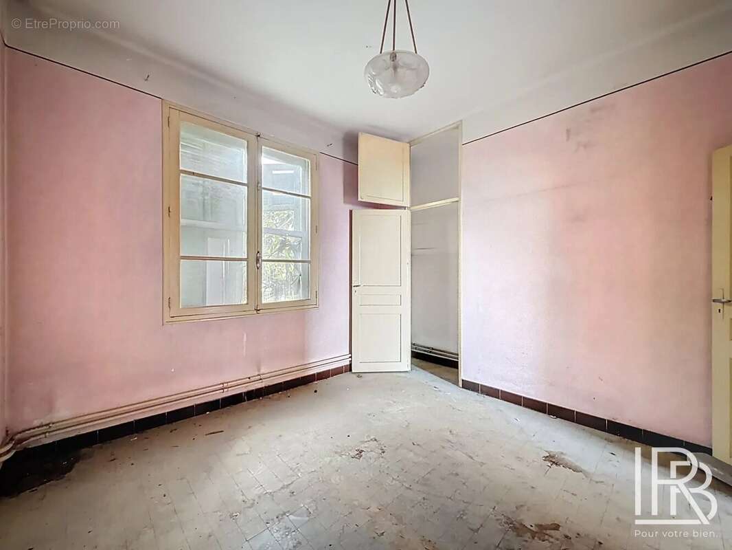 Appartement à MARSEILLE-11E