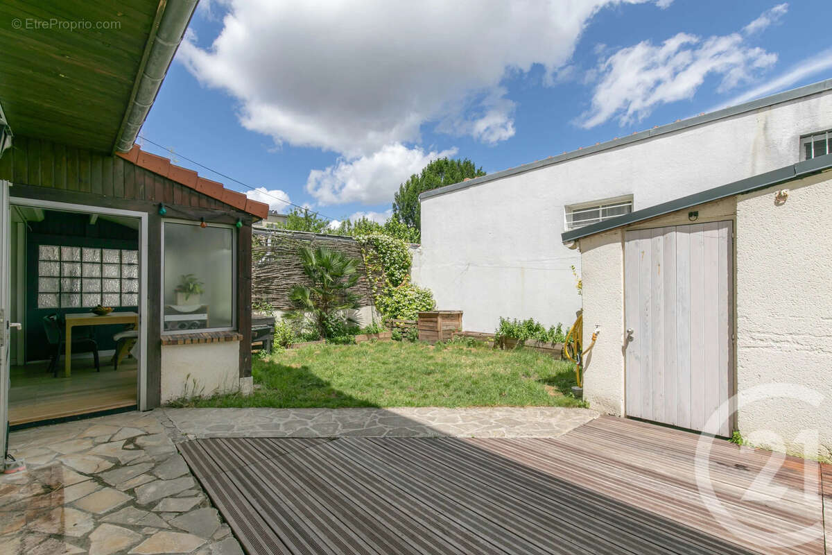 Appartement à SAINT-MAUR-DES-FOSSES