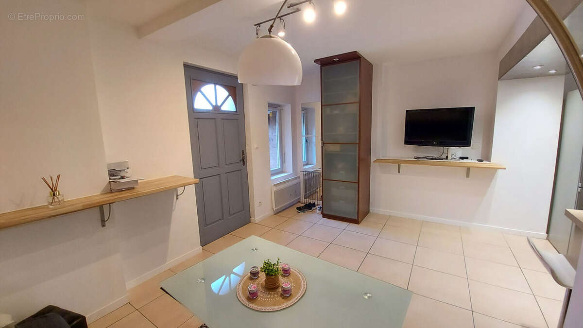 Appartement à SAINT-CEZERT