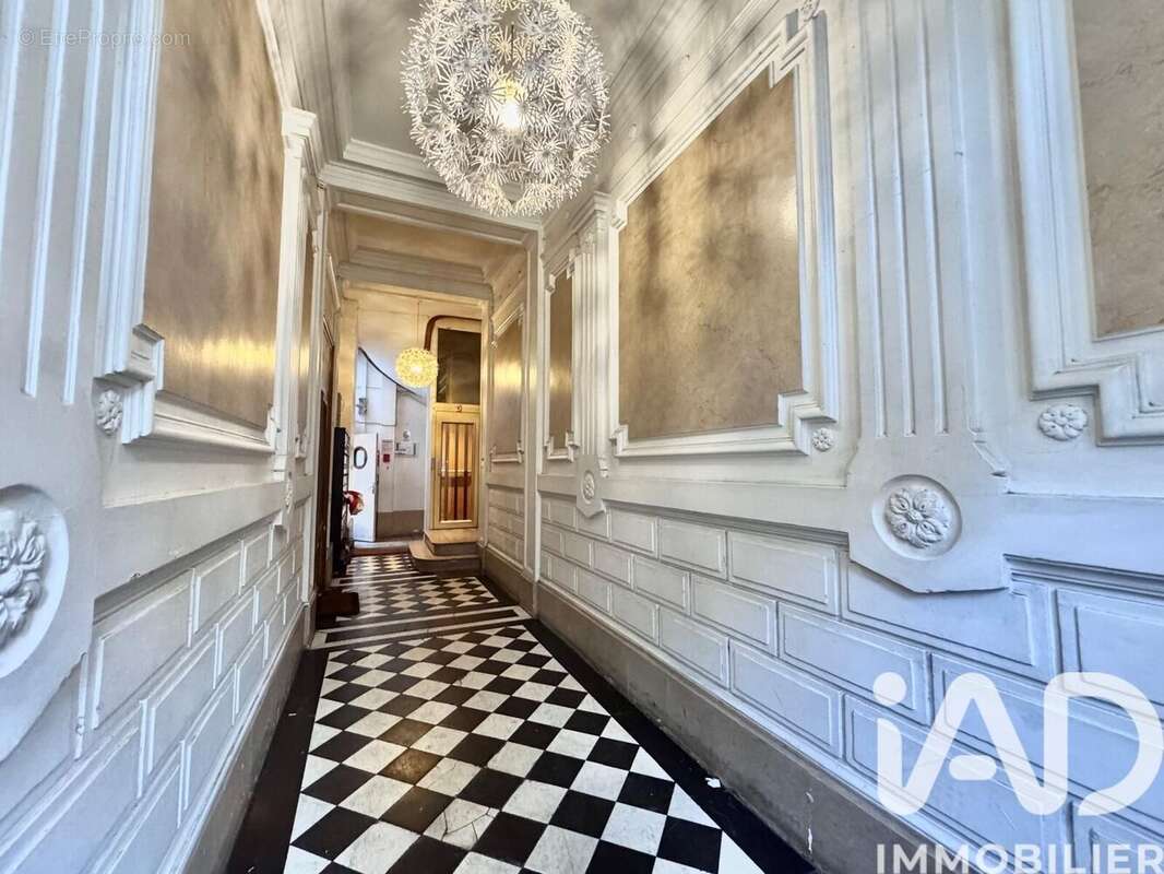 Photo 9 - Appartement à PARIS-18E