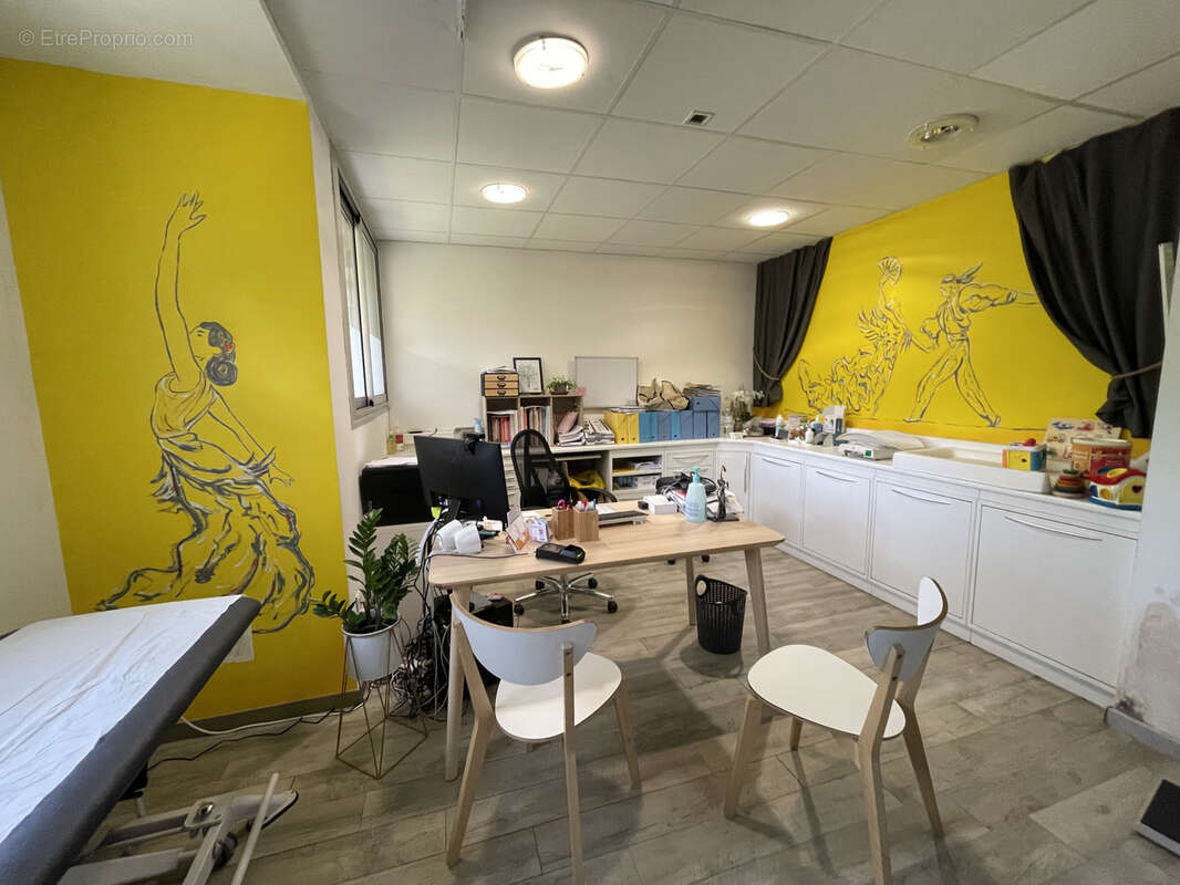 Commerce à RAMONVILLE-SAINT-AGNE