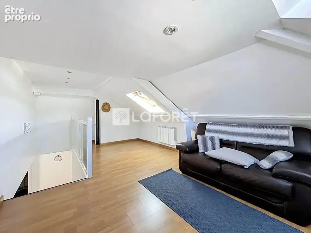 Laforêt Luzarches - Maison Chambly 6 pièce(s) 150m2 - photo 11