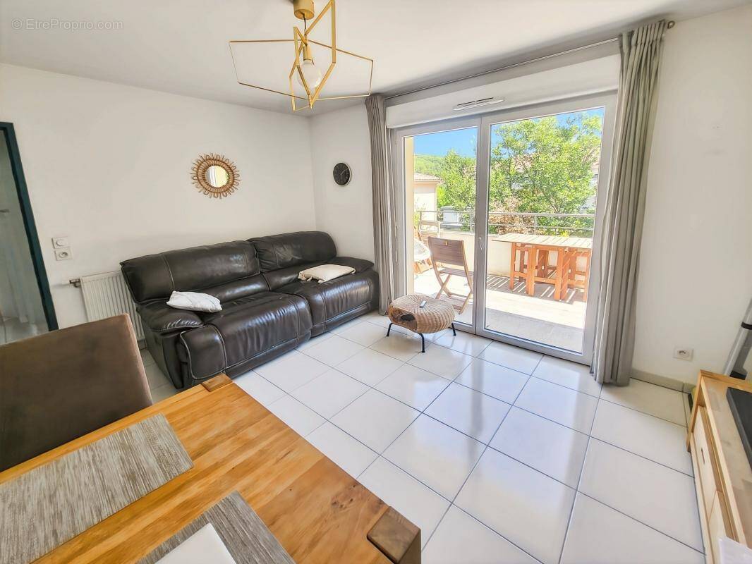 Appartement à BOUC-BEL-AIR