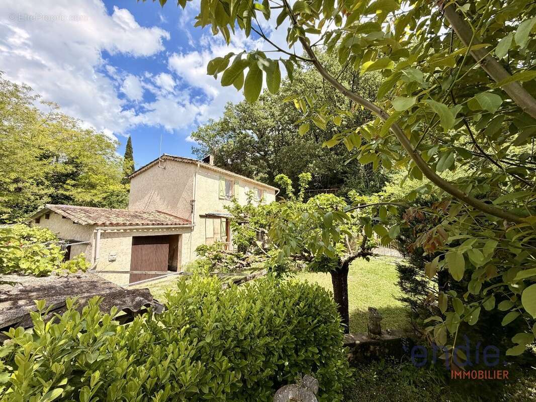 Maison à LORGUES