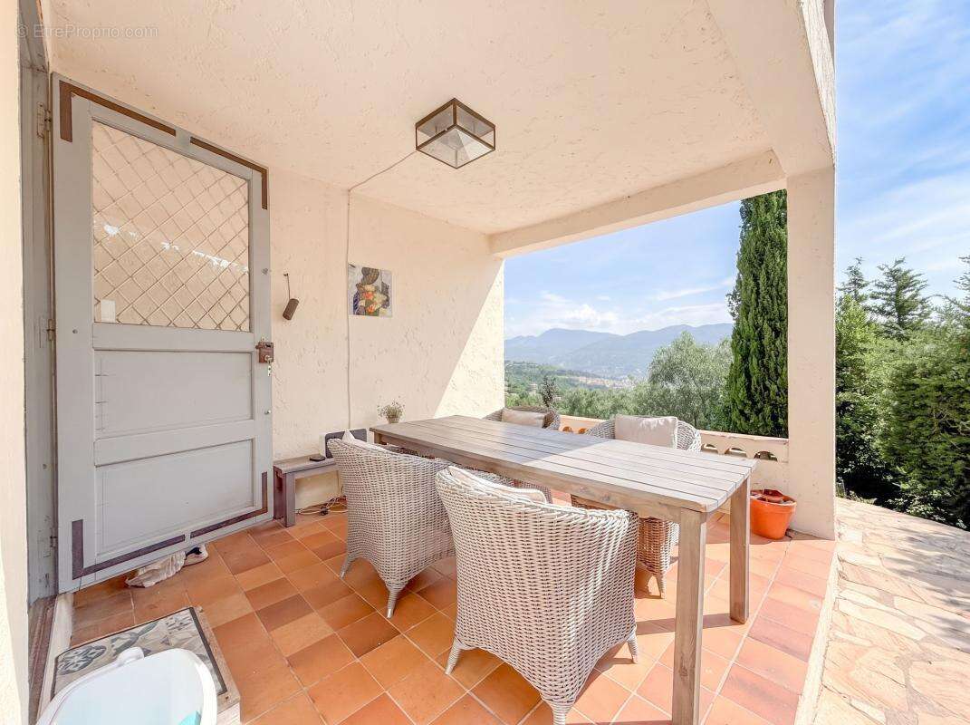 Maison à GATTIERES