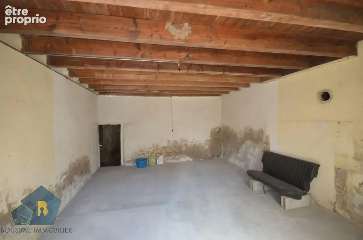 Maison 25 m² à Saint-Silvain-Bas-Le-Roc  - photo 3