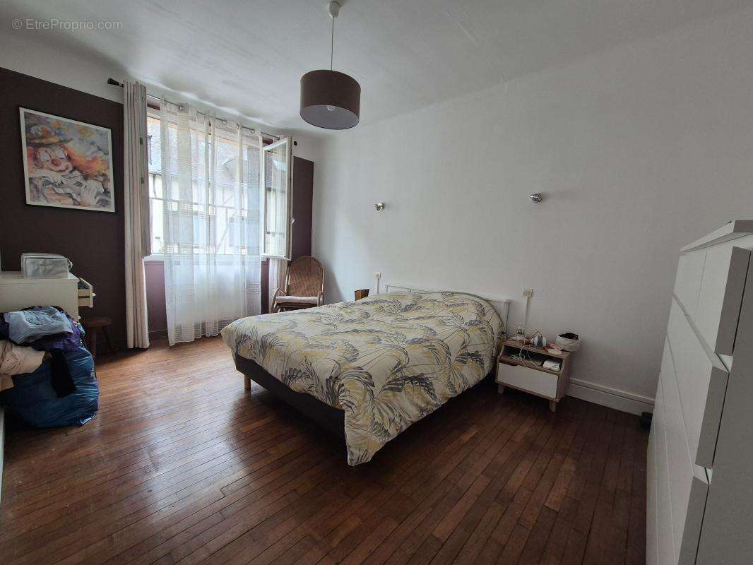 Appartement à TERRASSON-LAVILLEDIEU