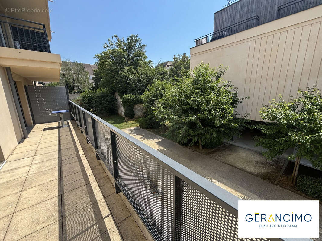 Appartement à PERSAN