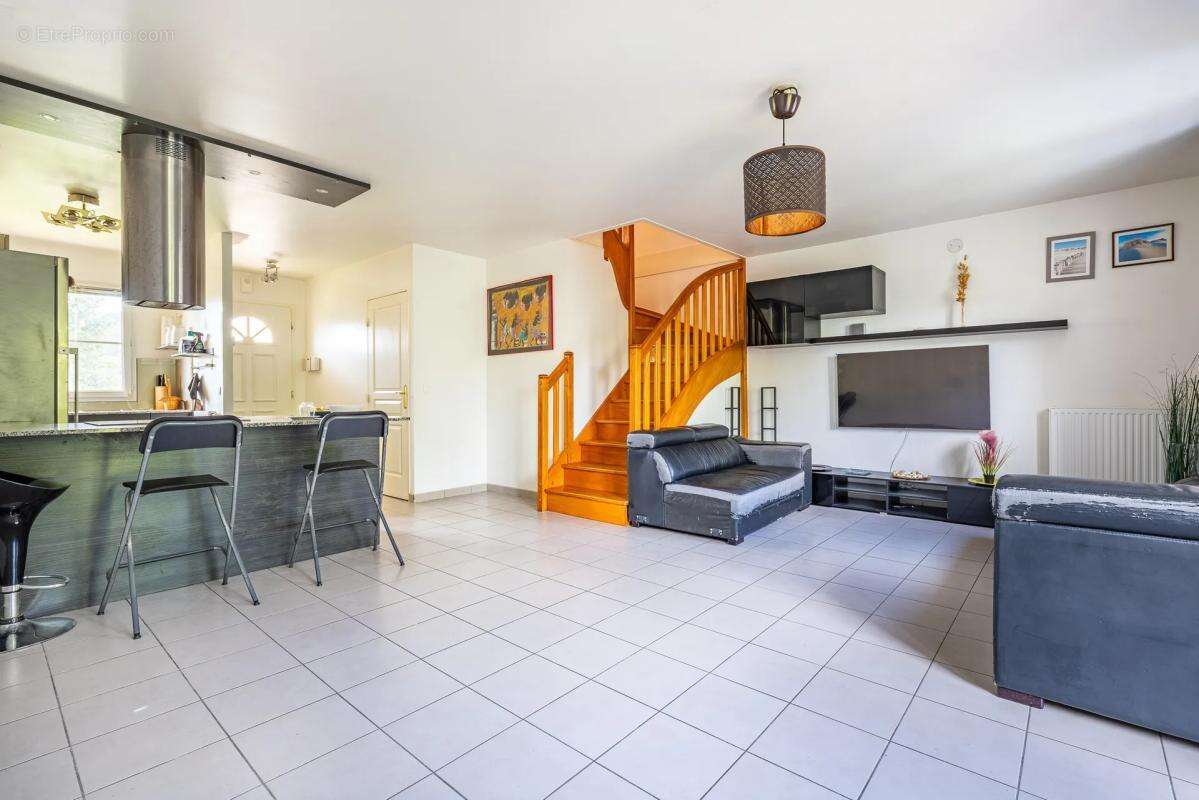 Maison à MARCOUSSIS