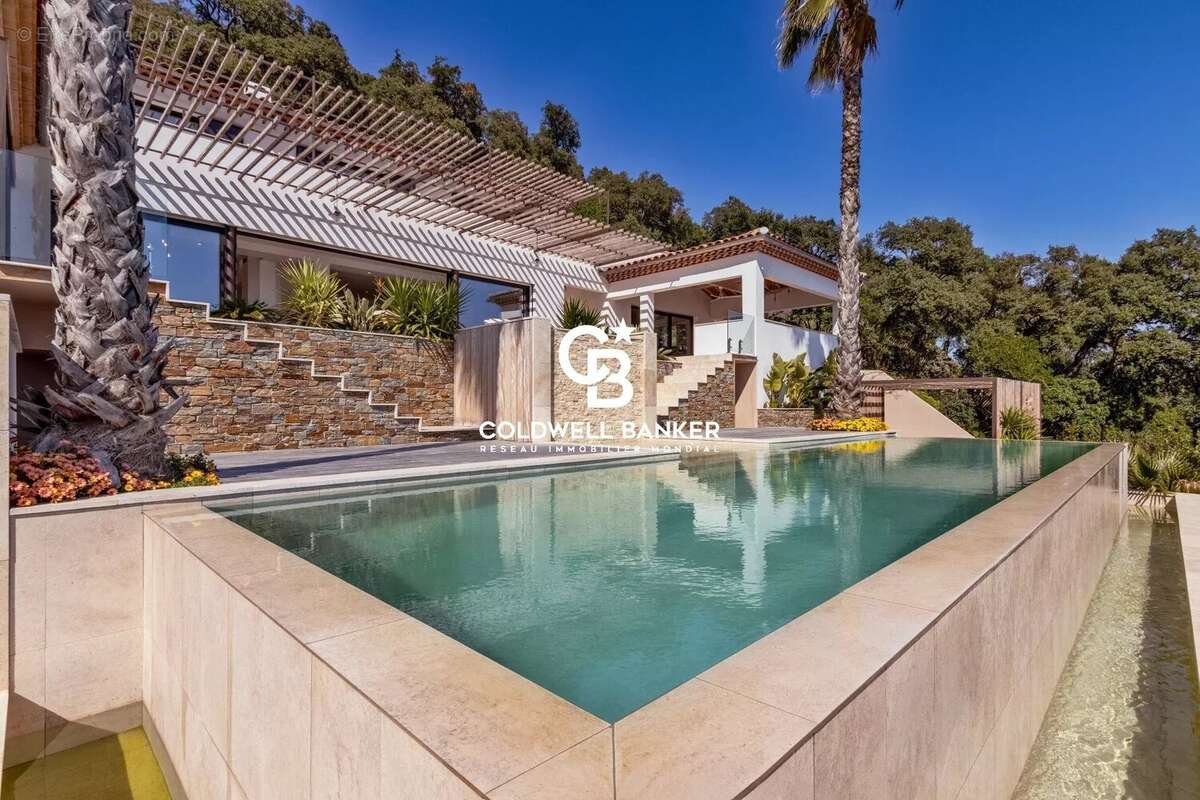 Maison à CAVALAIRE-SUR-MER