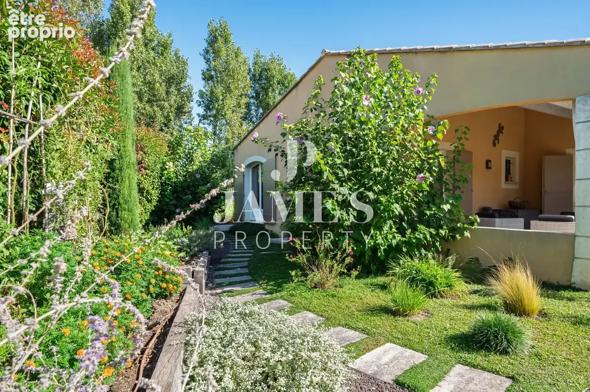 Maison 5 pièces 141 m² à vendre à Paradou (13520) - photo 7