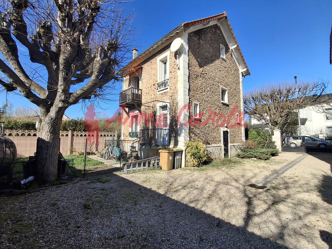 Appartement à LE PERREUX-SUR-MARNE