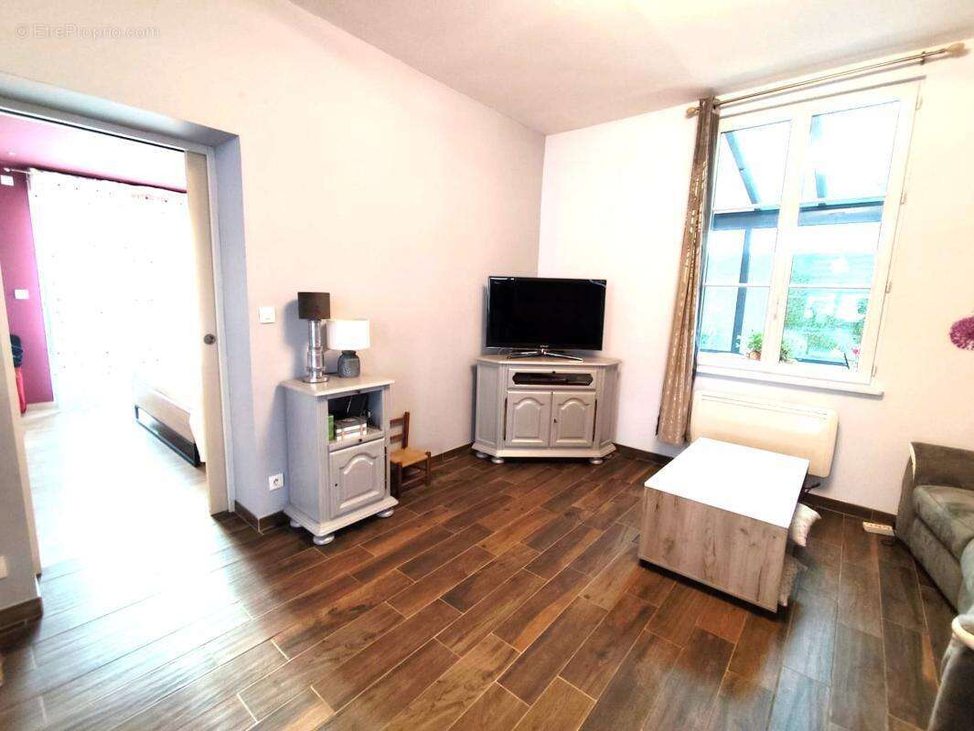 Maison à COURVILLE-SUR-EURE