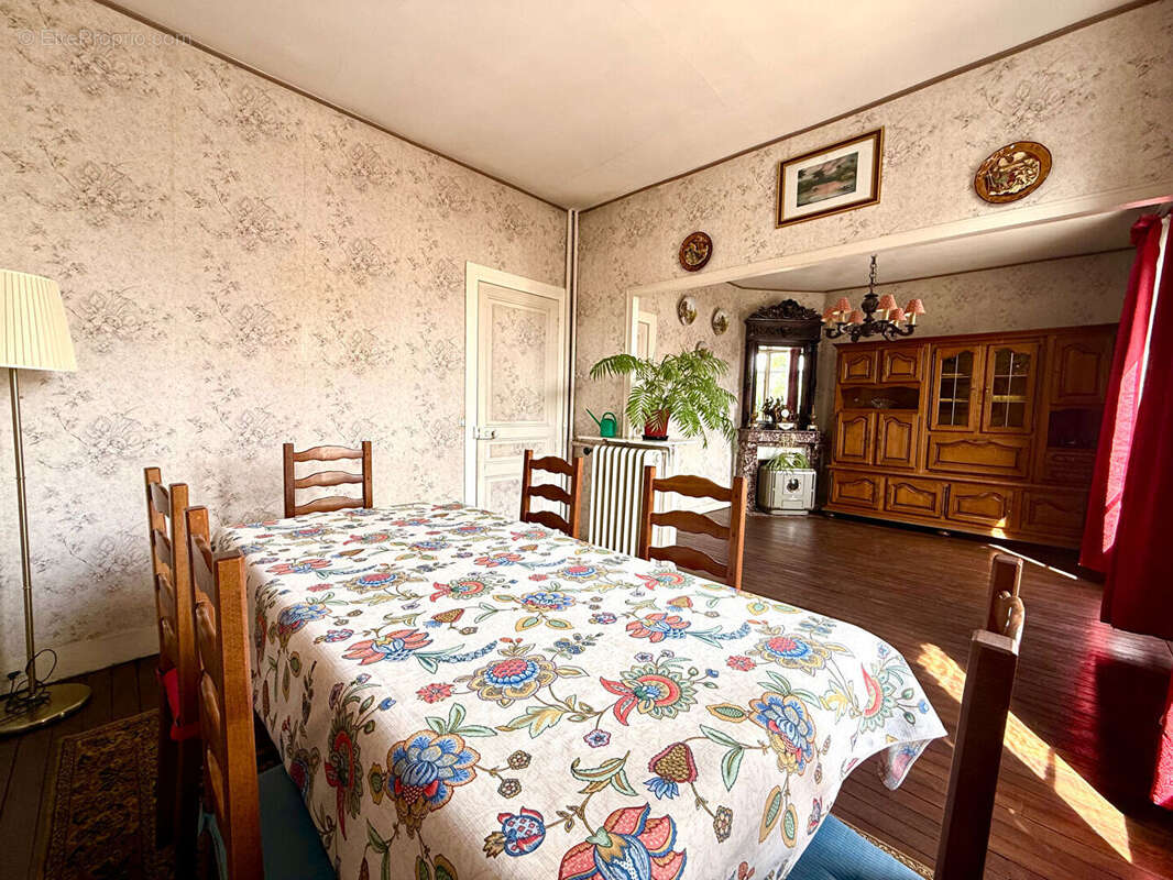 Maison Gagny 6 pièce(s) 100 m2 - photo 5