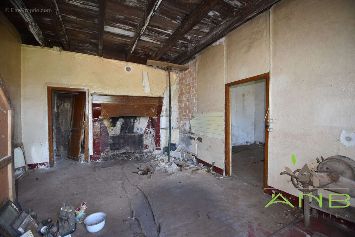 Maison à BUSSIERE-BADIL