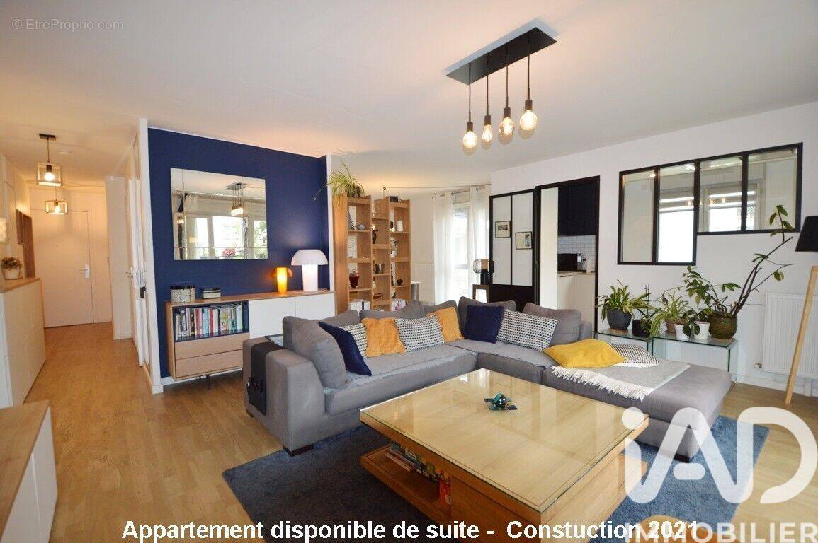 Photo 1 - Appartement à CHEVILLY-LARUE